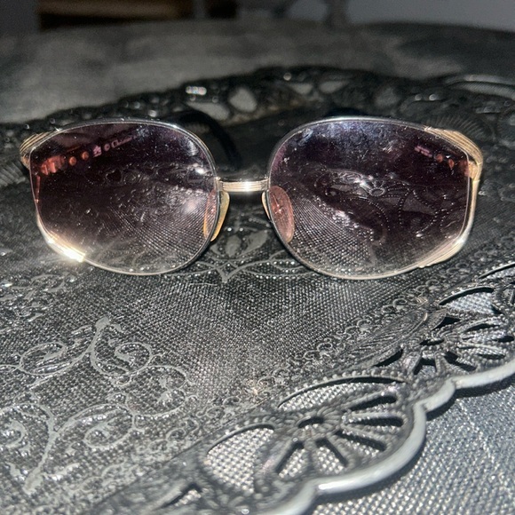 Christian Dior gold frame sunglasses with gold lenses - Picture 1 of 13